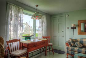 Lookout Cottage - Portside Rental